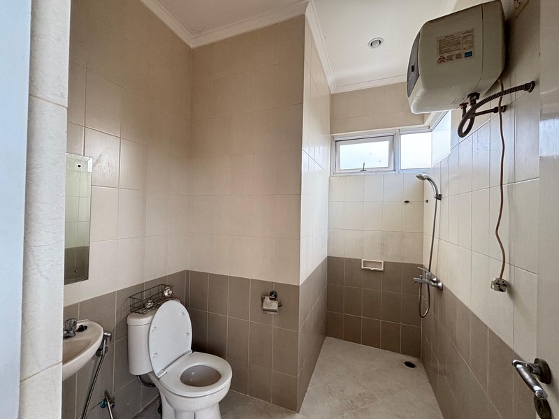 Rumah Besar posisi Hoek di Cluster Premium Kota Wisata Cibubur  