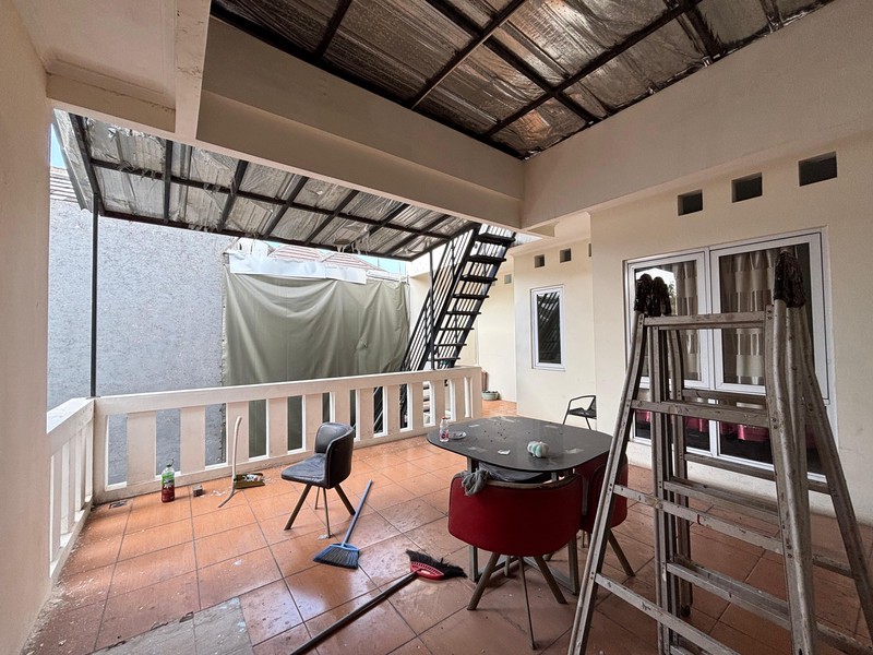 Rumah Besar posisi Hoek di Cluster Premium Kota Wisata Cibubur  