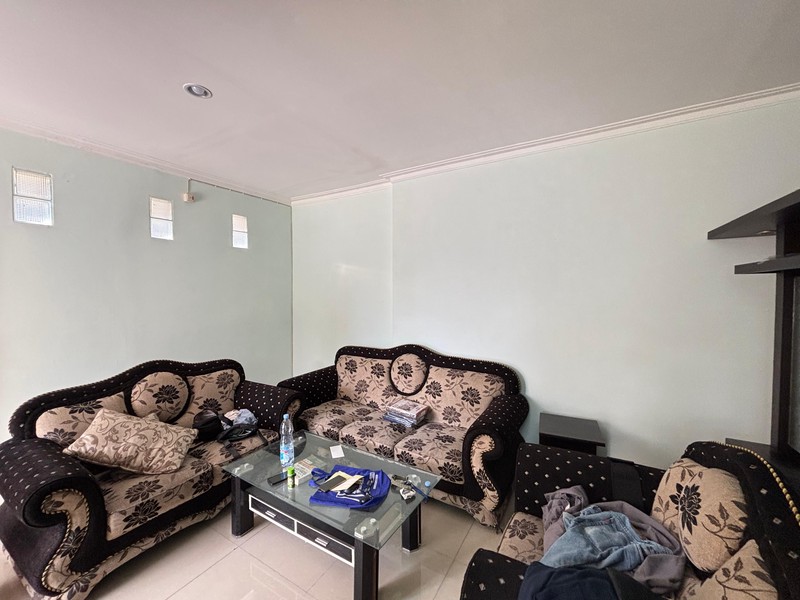 Rumah Besar posisi Hoek di Cluster Premium Kota Wisata Cibubur  