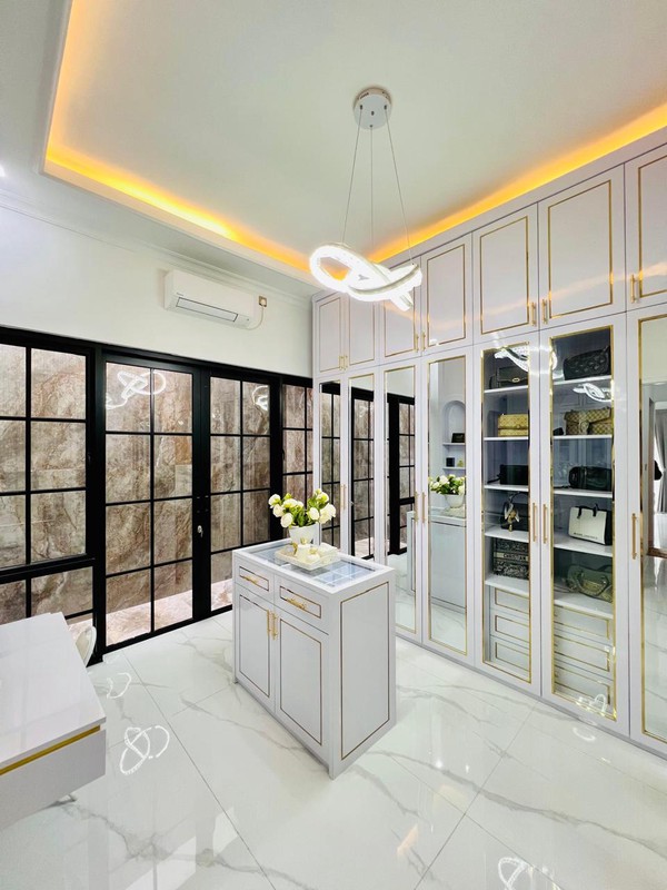 Rumah Baru Siap Huni LT 406m2 di Pondok Indah, Jakarta Selatan