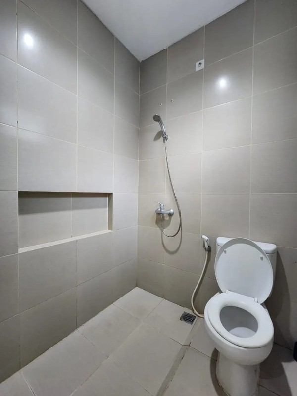 Disewakan Rumah Murah Bagus di Northwest Park Citraland Surabaya Barat - Termurah Se-Cluster!