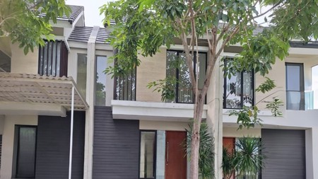 Dijual Rumah 2 lantai Murah Bagus di Northwest Lake Citraland Surabaya Barat - Termurah Se-Cluster!