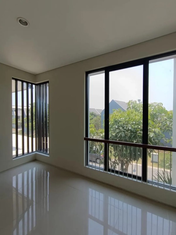 Dijual Rumah 2 lantai Murah Bagus di Northwest Lake Citraland Surabaya Barat - Termurah Se-Cluster!