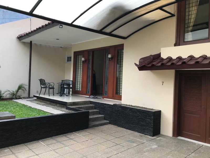 Rumah Hitung Tanah Area Cipete