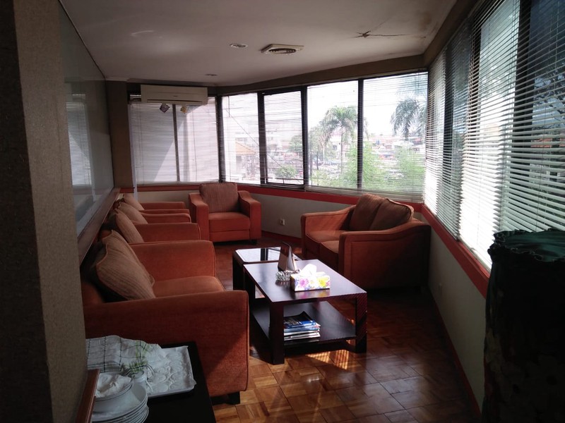 Dijual Ruang Usaha Lokasi Strategis Di Jatinegara, Jakarta Timur