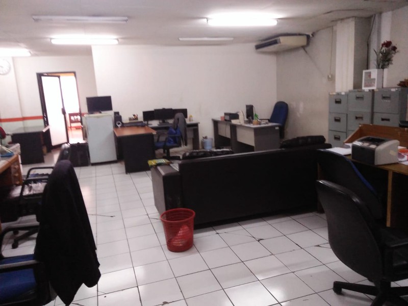 Dijual Ruang Usaha Lokasi Strategis Di Jatinegara, Jakarta Timur