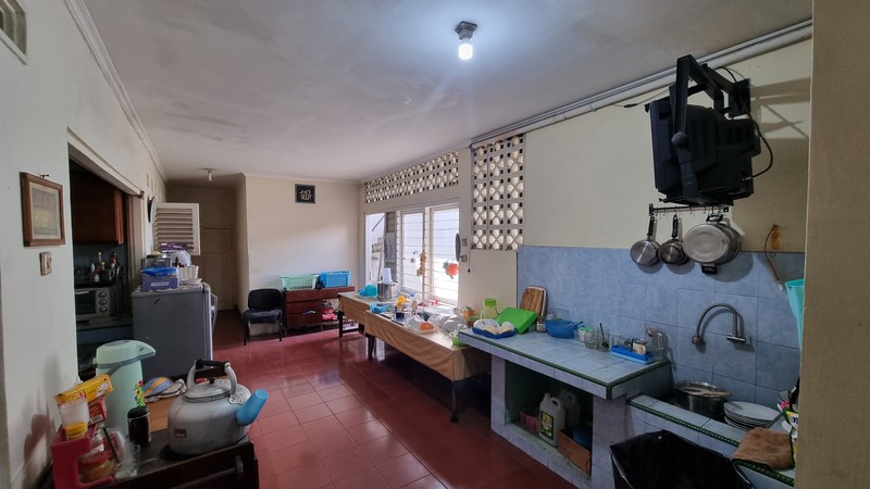 Rumah Luas Siap Huni dengan Hunian Nyaman dan Asri di @Jakarta Selatan.