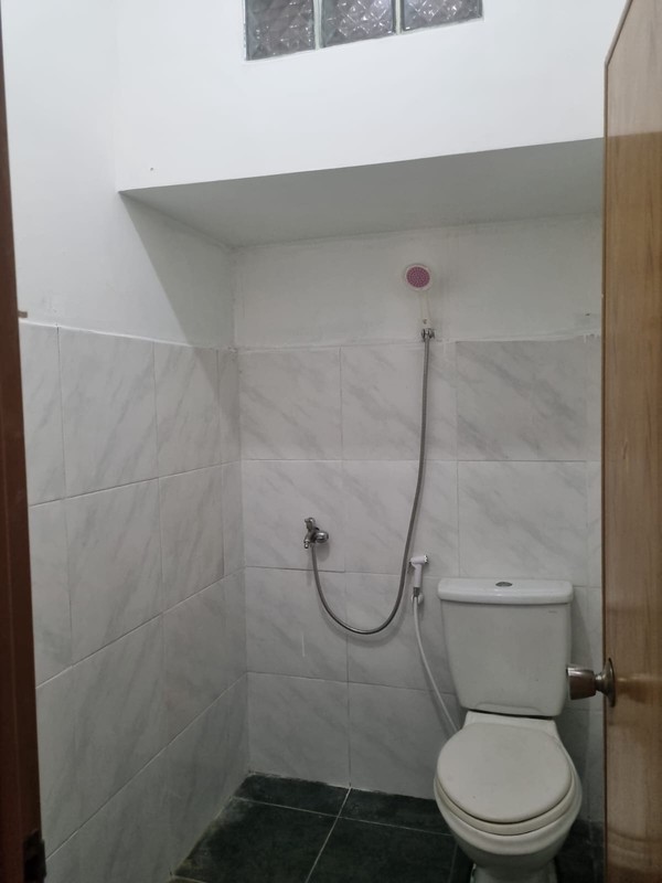 Rumah Siap Huni di Bintaro Jaya Sektor 9 dengan KT 3+1 KM 1+1