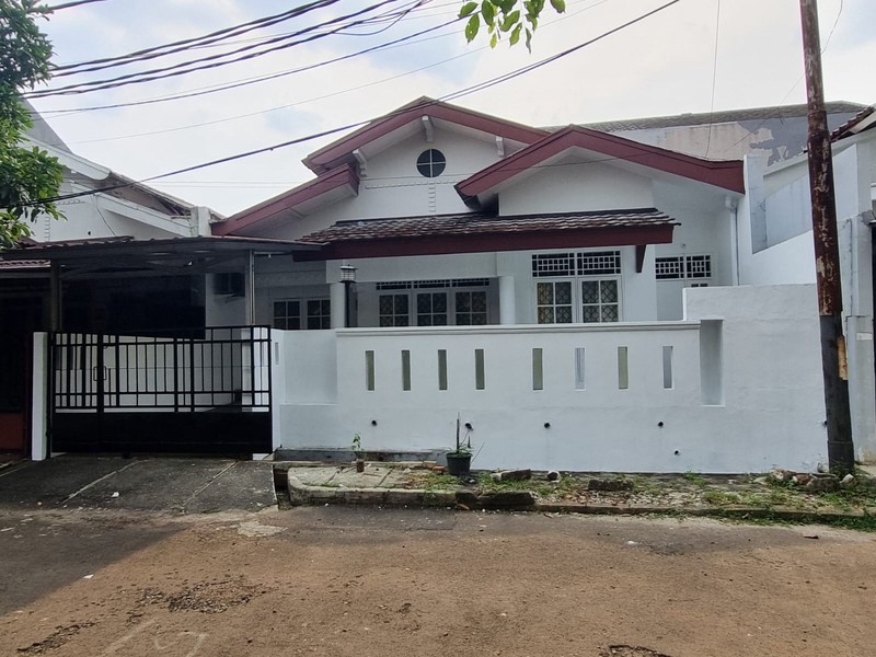 Disewa Rumah Siap Huni di Bintaro Jaya Sektor 9 dengan KT 3+1 KM 1+1