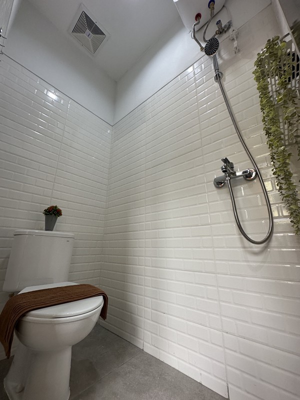 Kos Baru ROI tinggi 8-9 %/tahun, Jl Jembatan Lima Raya Jakarta Barat, 20 kamar Kos, fully furnished, income 500 juta/tahun