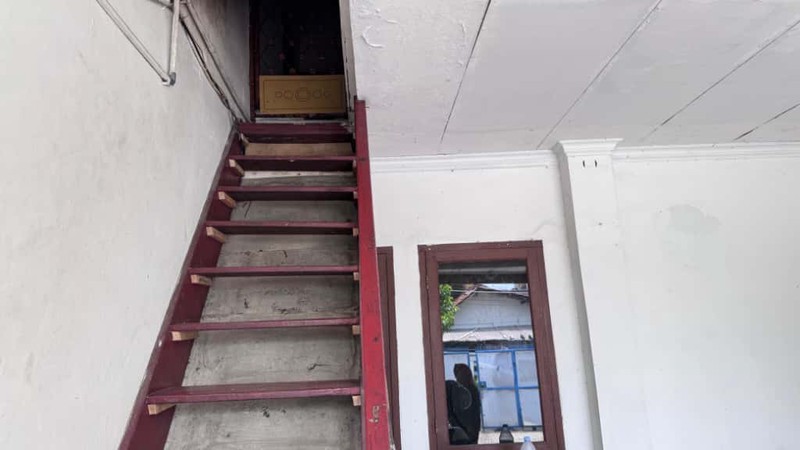 Dijual rumah kos 8 kamar di  gandaria utara jakarta selatan 