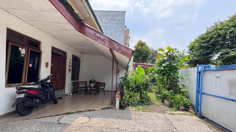 Dijual rumah kos 8 kamar di  gandaria utara jakarta selatan 