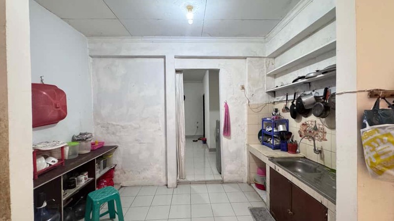 Dijual rumah kos 8 kamar di  gandaria utara jakarta selatan 