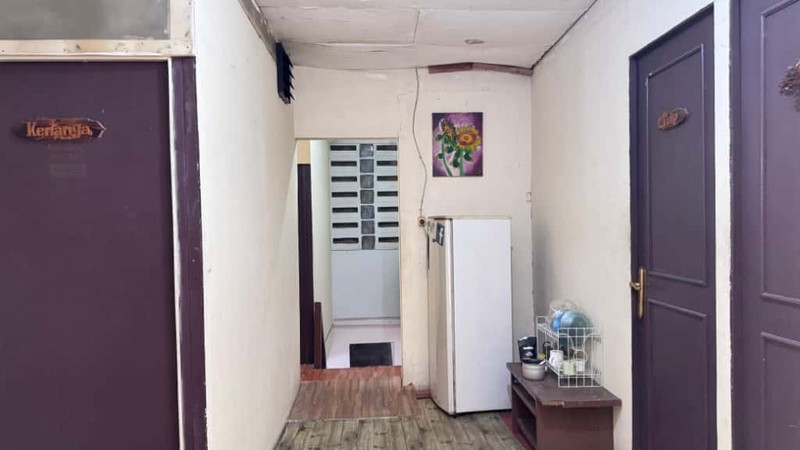 Dijual rumah kos 8 kamar di  gandaria utara jakarta selatan 