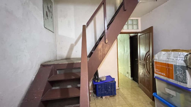 Dijual rumah kos 8 kamar di  gandaria utara jakarta selatan 