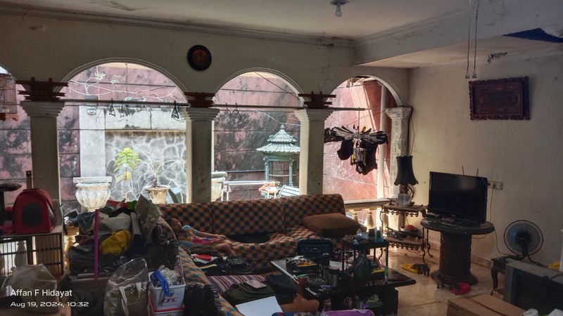 DIJUAL MURAH! Rumah Tua Hitung Tanah di Gudang Peluru, Tebet, Jakarta Selatan - Lokasi Strategis Anti Banjir!  