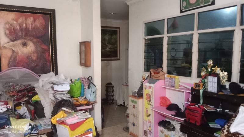 DIJUAL MURAH! Rumah Tua Hitung Tanah di Gudang Peluru, Tebet, Jakarta Selatan - Lokasi Strategis Anti Banjir!  