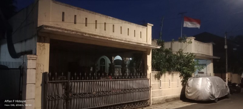 DIJUAL MURAH! Rumah Tua Hitung Tanah di Gudang Peluru, Tebet, Jakarta Selatan - Lokasi Strategis Anti Banjir!  