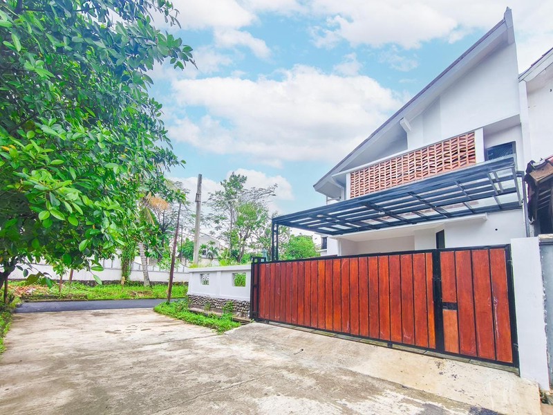 Rumah Baru Siap Huni di Komplek Bukit Cimanggu City Bogor