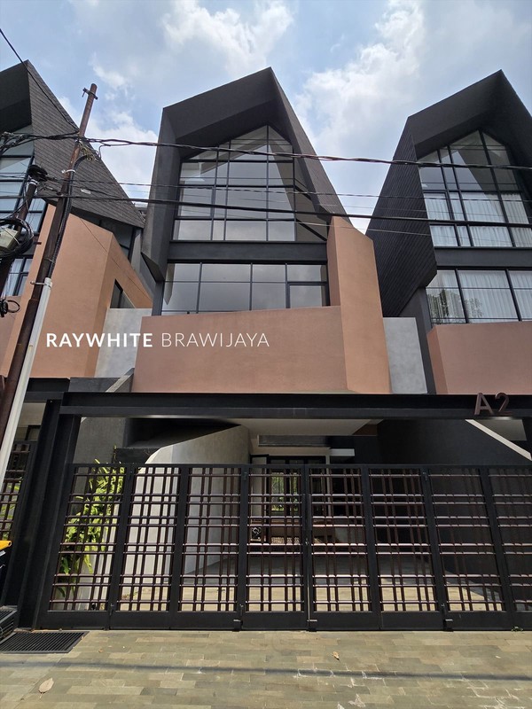 Brand New Townhouse Modern Area Arco Kemang