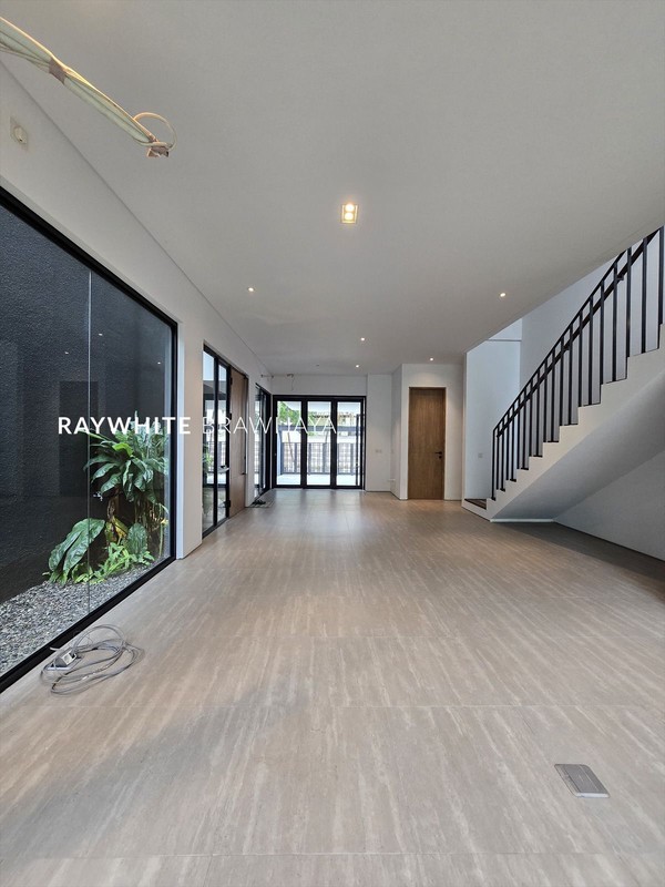 Brand New Townhouse Modern Area Arco Kemang