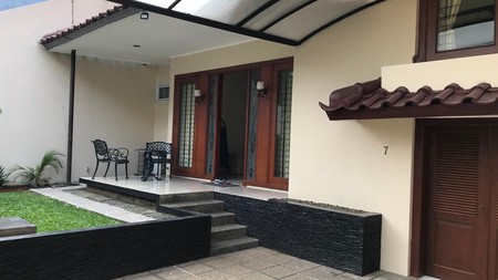 Rumah Full Furnished, Di Daerah Kebayoran Lama