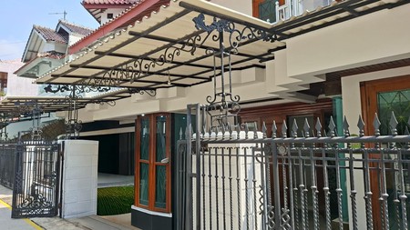 Rumah dijual lokasi Premium di Kelapa Gading cocok untuk rumah tinggal yang nyaman atau silent office yang elegant.