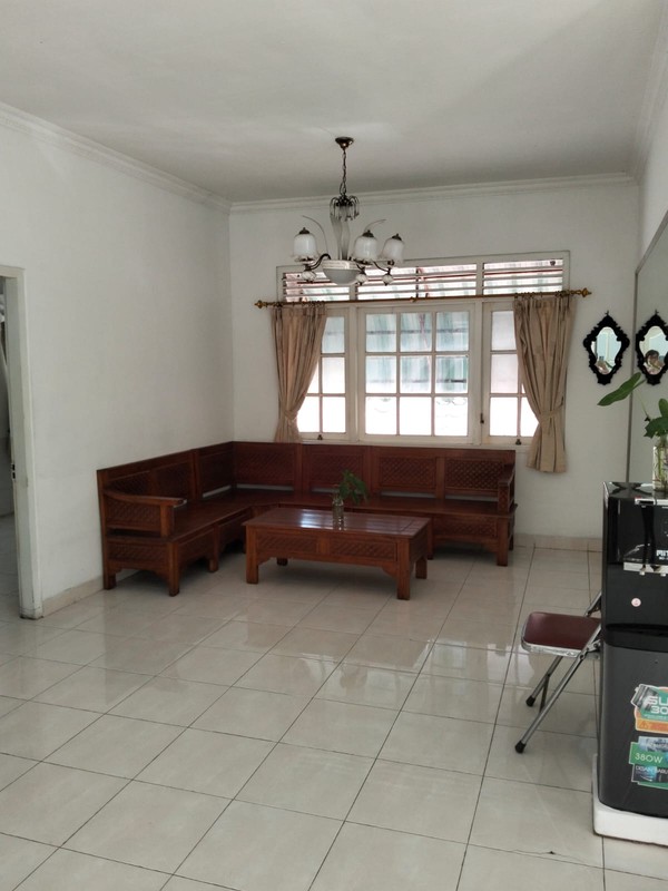 Ruko 3 Furnish Lantai Strategis Lokasi Dekat SD Kanisius Gayam 1, Pakualaman, Yogyakarta