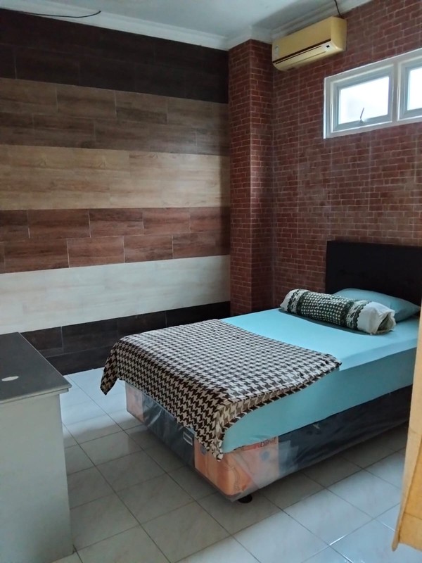 Ruko 3 Furnish Lantai Strategis Lokasi Dekat SD Kanisius Gayam 1, Pakualaman, Yogyakarta