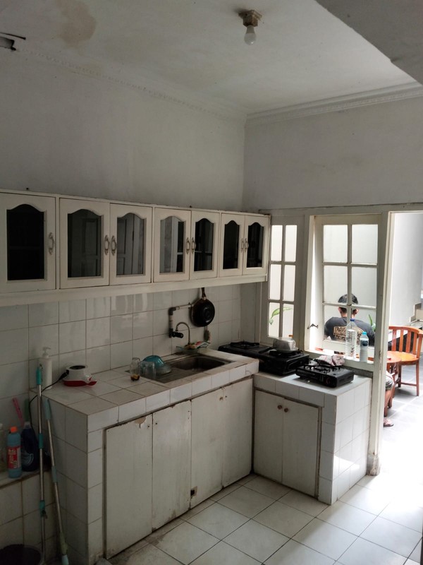 Ruko 3 Furnish Lantai Strategis Lokasi Dekat SD Kanisius Gayam 1, Pakualaman, Yogyakarta