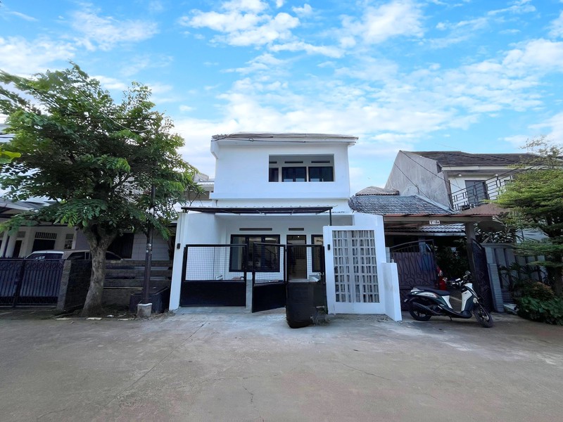 Brand New Rumah Minimalis Siap Huni Dalam Komplek Strategis di Cinere