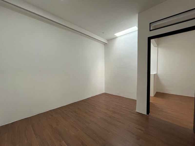 Brand New Rumah Minimalis Siap Huni Dalam Komplek Strategis di Cinere