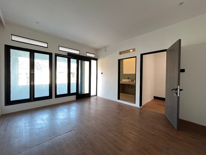 Brand New Rumah Minimalis Siap Huni Dalam Komplek Strategis di Cinere