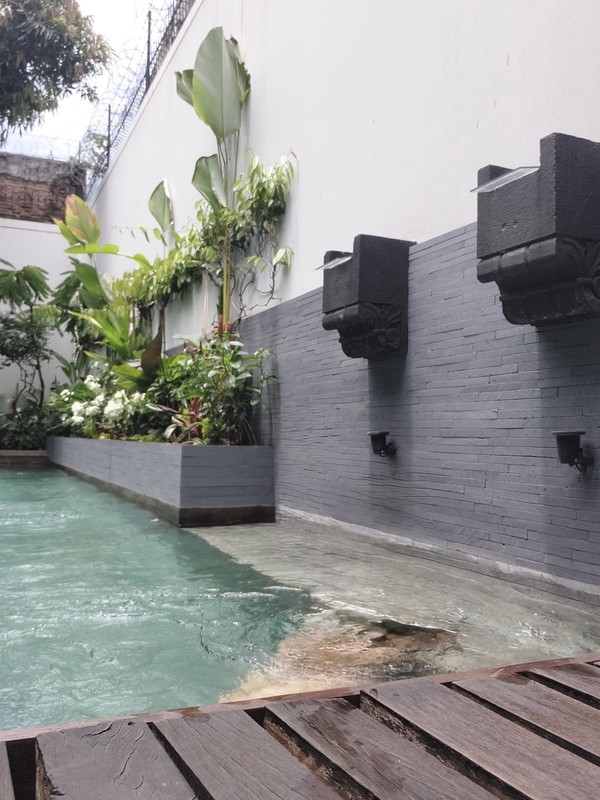 VERY LUXURY HOUSE AT KEBAYORAN BARU AREA