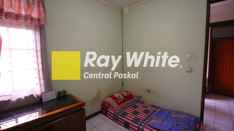 Rumah 2 Lantai di Mainroad Taman Cibaduyut Indah Bandung