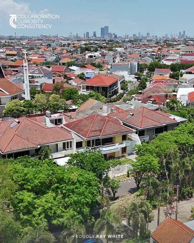 Dijual Rumah Mewah Harga Murah di Darmo Satelit Surabaya - Lokasi Strategis, Fasilitas Lengkap, Siap Huni!