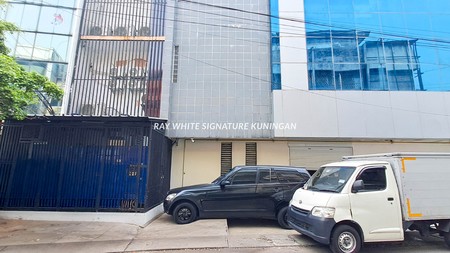 Dijual Ruko Gandeng Zona Komersial 5 Lantai di Jl Hasyim Ashari
