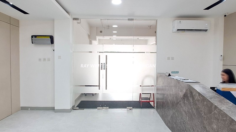 Dijual Ruko Gandeng Zona Komersial 5 Lantai di Jl Hasyim Ashari
