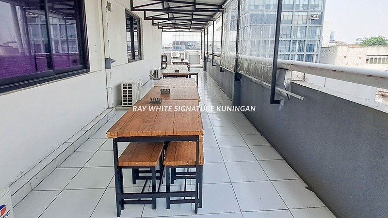 Dijual Ruko Gandeng Zona Komersial 5 Lantai di Jl Hasyim Ashari
