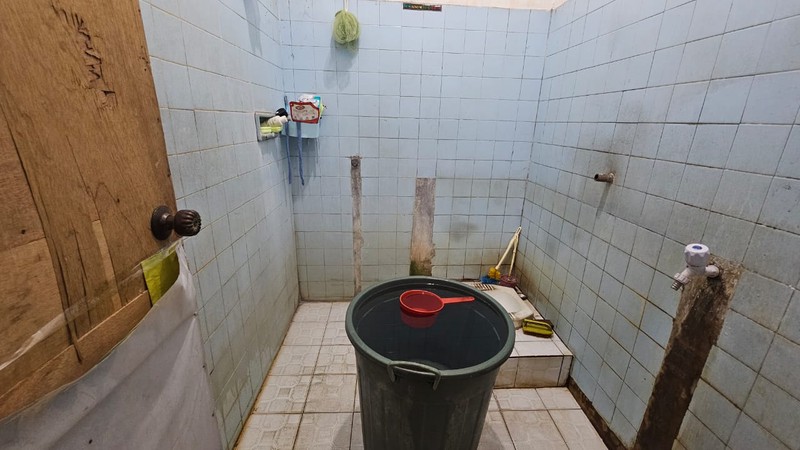 Ulujami pesanggrahan luas 205 jalan utama perumahan cocok untuk usaha