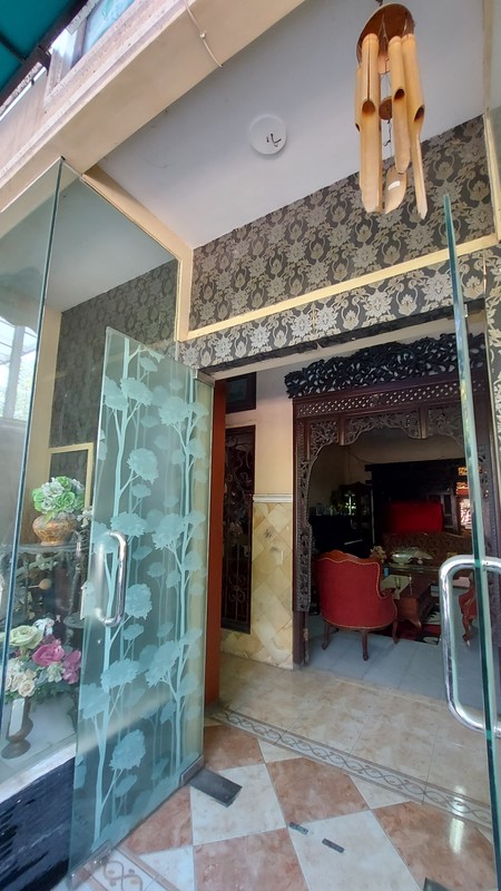Rumah Luas 388 meter persegi di Rungkut Asri Utara Surabaya - 1 Langkah ke Pasar Soponyono, Lokasi Super Strategis!