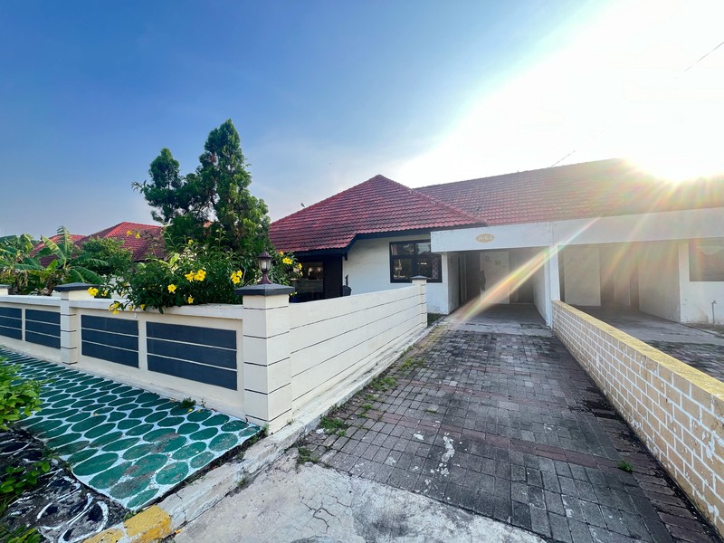 Di Jual Ex Expat Housing TAMAN SIDOARJO