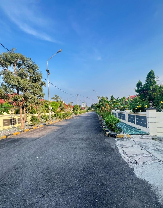 Di Jual Ex Expat Housing TAMAN SIDOARJO