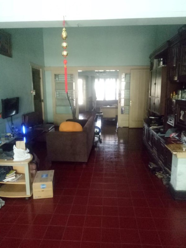 Dijual Rumah Lama di Area Pegangsaan, Menteng - Investasi Menguntungkan Jangka Panjang