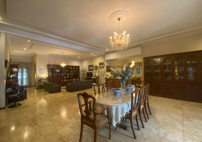 Rumah Megah Luas Strategis di Jalan Bangka Elite Hanya 1,8 Km dari Lippo Mal Kemang