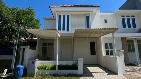 Dijual Rumah Dua Lantai Taman Puspa Raya Citraland