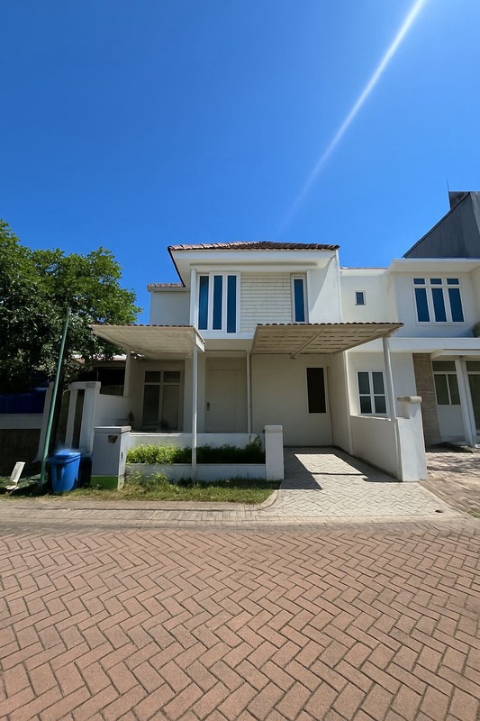Dijual Rumah Dua Lantai Taman Puspa Raya Citraland