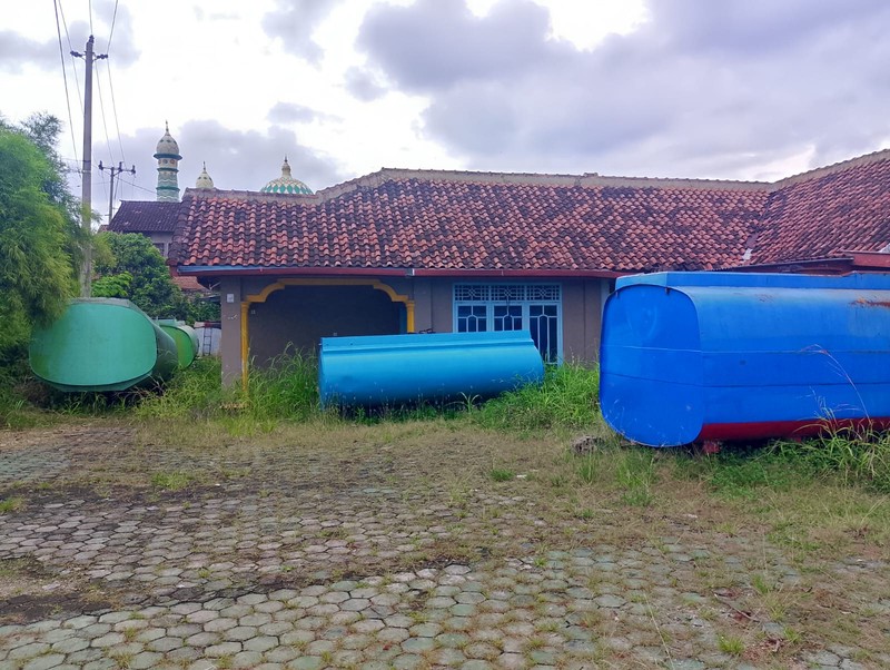 rumah murah dibawah harga pasaran luas tanah 1456m&#xb2; plus kontrakan 5 pintu dekat kodim imam bonjol