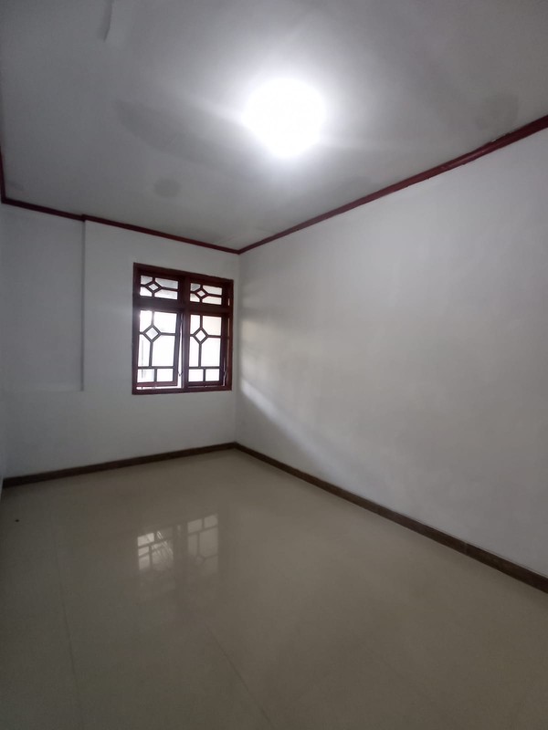 DiJual Rumah Terawat Mulyosari Tengah,dekat Pakuwon City n ITS
