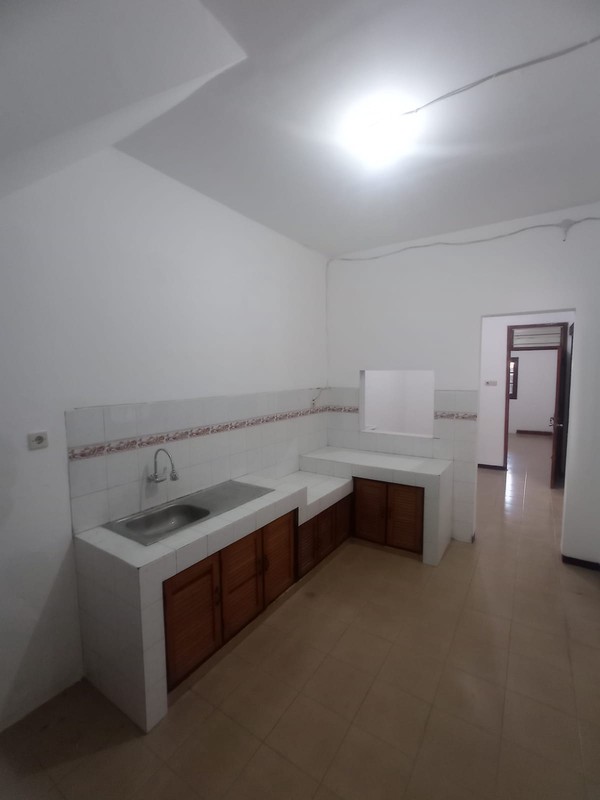 DiJual Rumah Terawat Mulyosari Tengah,dekat Pakuwon City n ITS